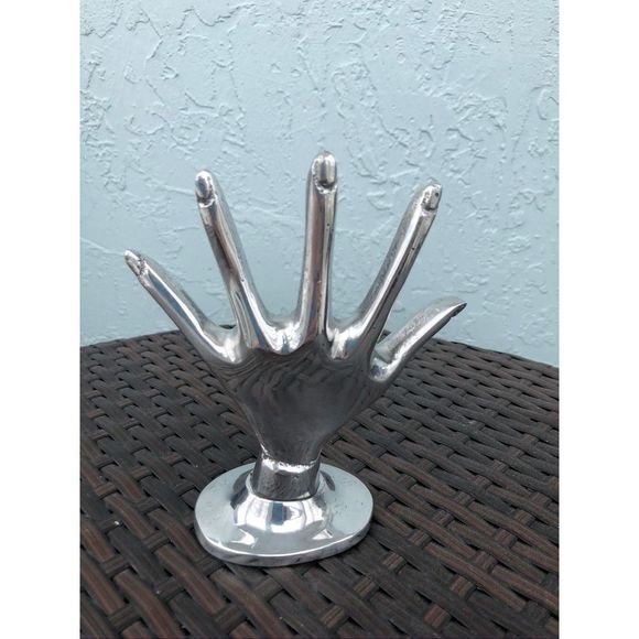 pewter Accessories - New pewter hand ring holder